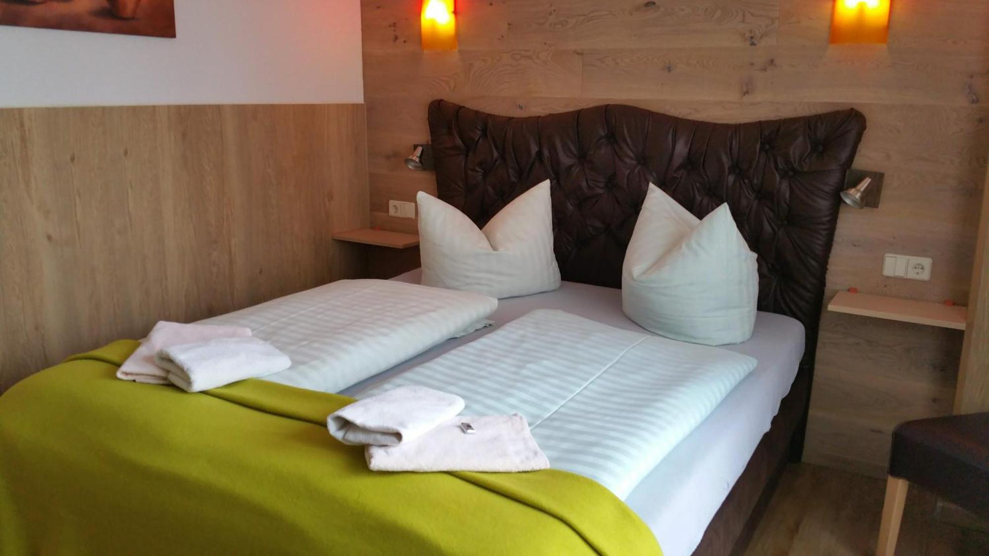 Landhotel Waldschloesschen Mit Gaststube Sohland an der Spree Esterno foto